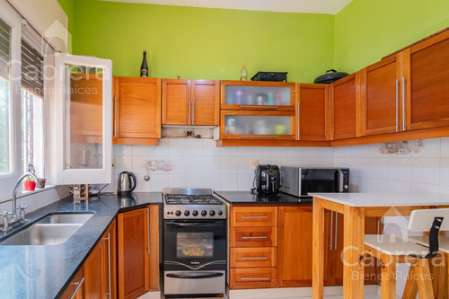 Venta De Casa Tipo Chalet En Ranelagh