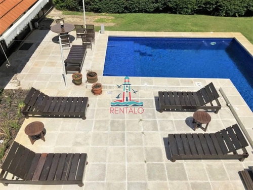 Casa De 5 Dormitorios En Venta Punta Del Este