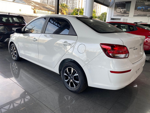 Kia Soluto Black Edition 1.3l.