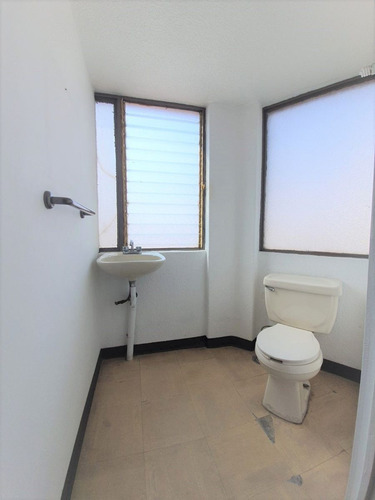 Oficina En Renta En Los Álamos, Naucalpan De Juárez