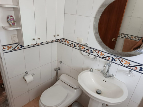 Apartamento En Alquiler En Terrazas Del Club Hipico Remodelado Y Amoblado Cerca Del Cc Terraz Plaza Con Hermosa Vista