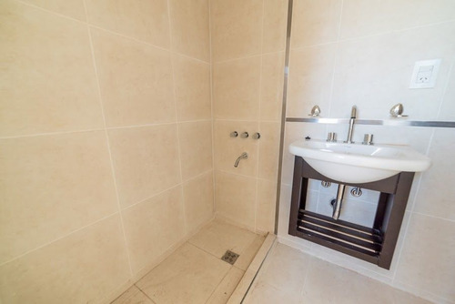 Imagen 8 de 11 de Departamento En Venta En Constituyentes