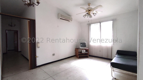 Imagen 9 de 21 de Se Alquila Casa En Urbanización El Centro Para Uso Comercial Kg:22-27511