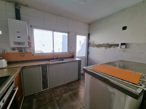 Venta - Casa - 2 Dormitorios - Belgrano, Rosario.