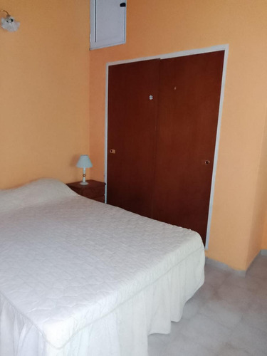 Casa En Venta - 4 Dormitorios 2 Baños - 450mts2 - Mar Del Tuyú