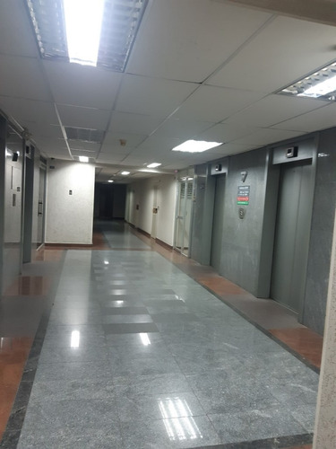 Oficina En Venta En El Rosal Chacao Torre Exa