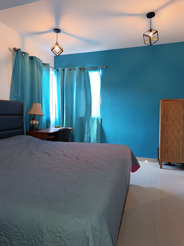 Elena Hidalgo Vende Apartamento En La Urbanización El Parral Residencia Royal Palace Posee Hermosa Vista, Fácil Acceso A La Autopista, Cercano A Centros Comerciales (solo Clientes)