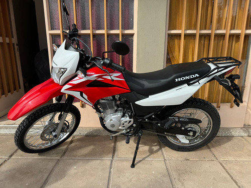 Impecable Nueva , 2024 , Con Solo 2100 Kilómetros