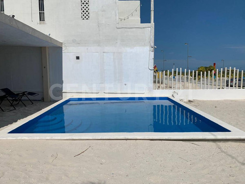 Casa En Renta Ubicada En Progreso En Primera Línea