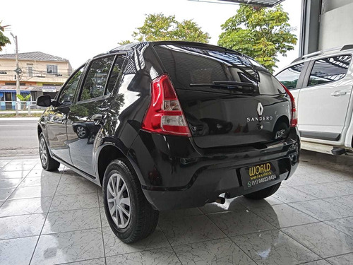 Imagem 4 de 11 de Renault Sandero 2012 1.0 16v Authentique Hi-flex 5p