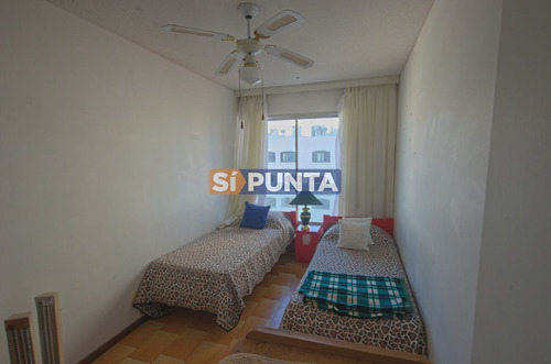 Imagen 26 de 30 de Apartamento En Alquiler - Brava