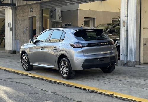Peugeot 208 1.6 Feline Tiptronic