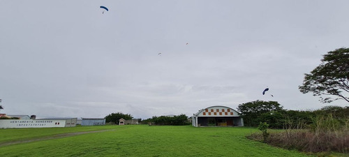 Aeródromo En Venta En Tequesquitengo, Morelos.