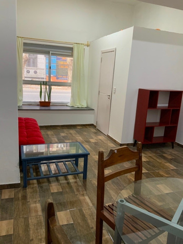 Apartamento Reciclado En Alquiler - Cordón