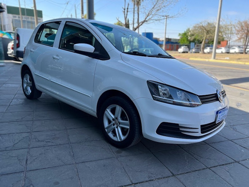 Imagen 4 de 17 de Volkswagen Fox Confort 2016