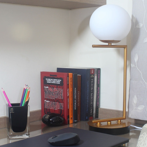 Luminária Interna Led Mesa Rack Quarto Mesa Estilo Conforto Cor da cúpula Branca Cor da estrutura Dourada 127/220V