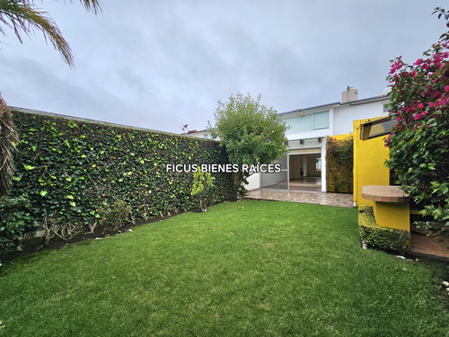 Casa En Venta En Calimaya, Residencial Bosque De Las Fuentes