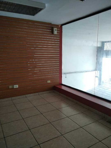 Centro Comercial En La Mejor Zona De Valencia