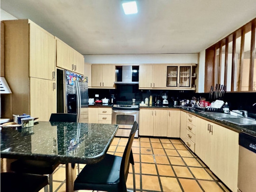 Se Vende Y/o Alquila Casa 400m2 4h+s/4b/2p Los Palos Grandes