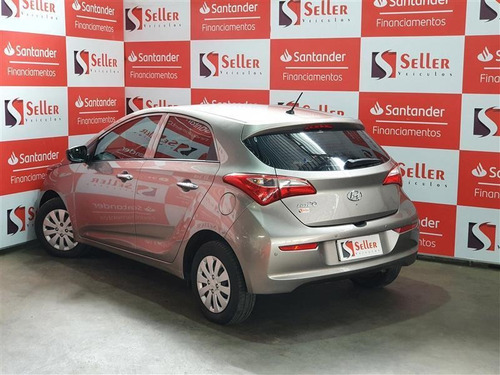 Imagem 3 de 15 de Hyundai Hb20 1.0 Comfort 12v Flex 4p Manual 2017/2018