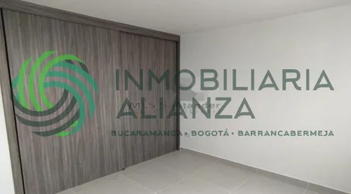 Apartamento En Venta En Centro. Cod V61638