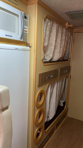 Motor Home Chapeco Vw 8.150 9 Lugares 8,5metros