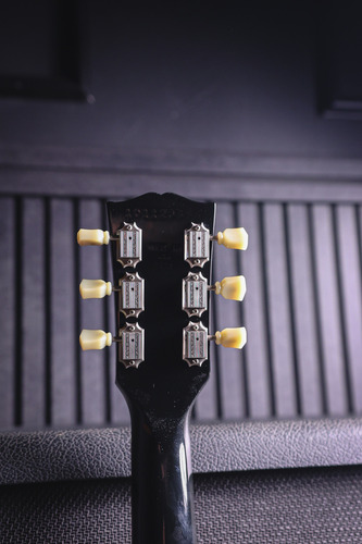 Guitarra Gibson Les Paul Studio - Ebony Black - 2012 Destro Preto Rosewood (Usado)