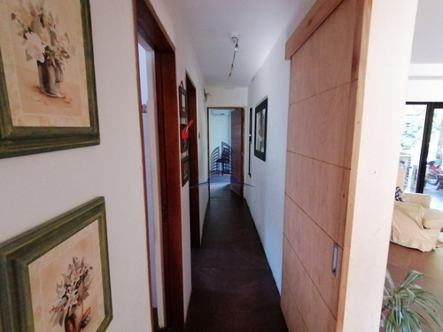 Hermosa Casa En Venta- Barrio Pinares - 3 Dormitorios. - Ref: 1326