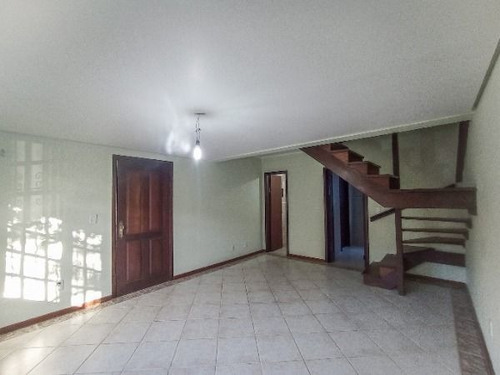 Casa Em Espirito Santo Com 4 Dormitórios - Mi13574