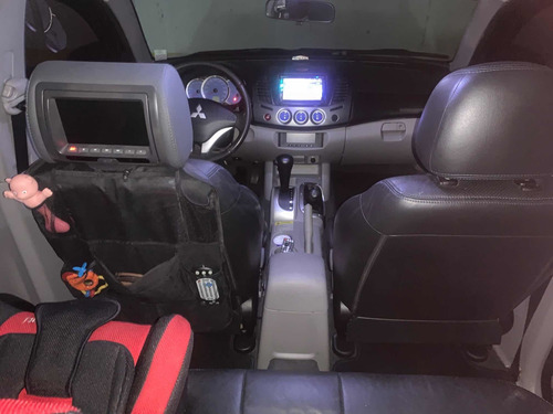 Mitsubishi L200 2009 3.5 Triton Hpe Cab. Dupl A 4x4 Aut. 4p