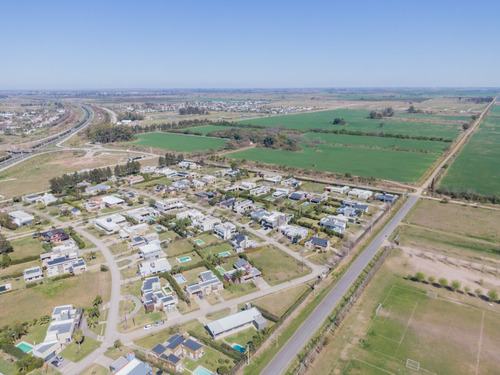 Lote En Barrio Las Almenas, No Perimetral