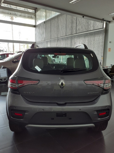 Imagem 3 de 11 de Stepway Iconic