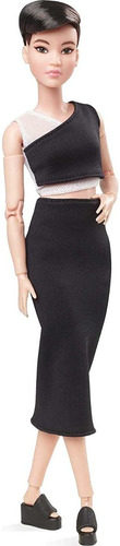 Imagem 4 de 8 de Barbie Looks Signature #3 Oriental Petite Articulada 2021
