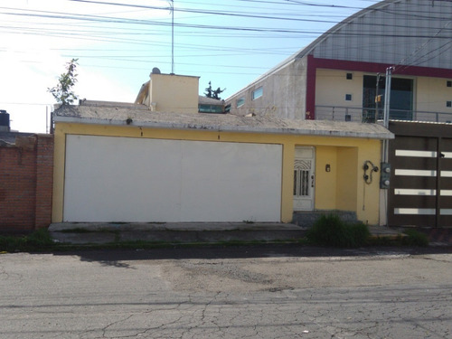 Imagen 1 de 30 de Oportunidad De Inversión, Casa En Venta En Metepec