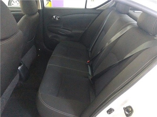 Nissan Versa 1.6 16v Flex Sv 4p Xtronic