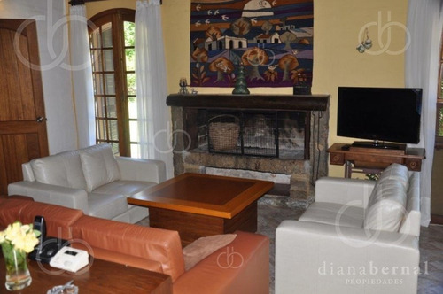 Imagen 2 de 29 de Punta Del Este, Jardines De Cordoba, 4 Dormitorios Y Dependencia*- Ref: 42991