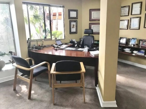 Local Comercial En Venta En Vitacura