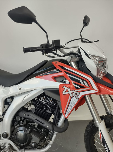 Imagen 8 de 16 de Corven Txr 250 L Okm