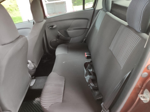 Renault - Logan - Autentique 1.0 16v 2015