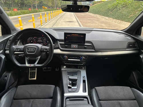 Audi Q5 2.0 L 45 Tfsi S Line Dsg