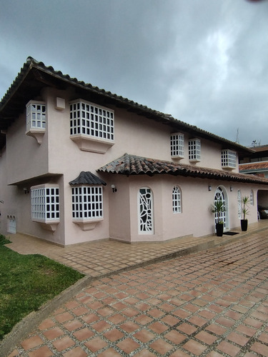 Hermosa Casa En Club De Campo En San Antonio De Los Altos