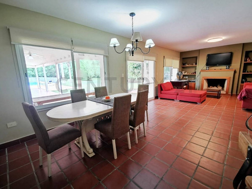 Imagen 4 de 30 de Casa De 3 Dormitorios, Parque Y Pileta En Venta En Campos De Roca