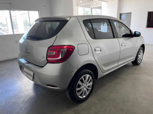 Imagen 6 de 20 de Renault Sandero 2016 1.6 Dynamique 90cv Abs Autoargentina