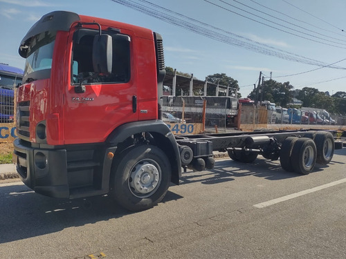 Imagem 1 de 13 de Vw 24280 Constellation Truck No Chassi 2013