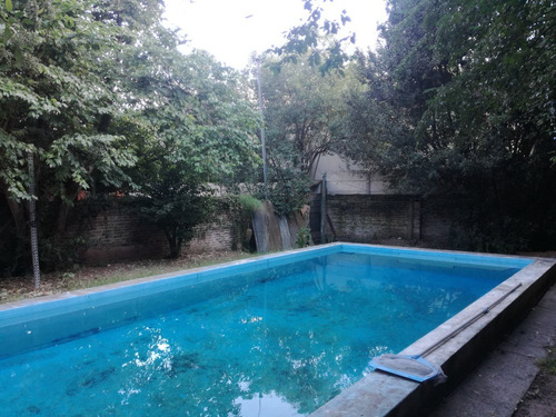 Imagen 10 de 14 de Casa Quinta Con Pileta Habitable A Reciclar Zona Arbolada
