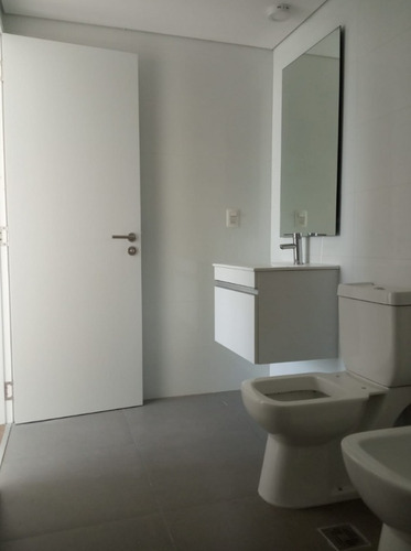 Venta Apartamento 2 Dormitorios Centro - Edificio Nostrum Bay