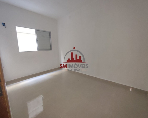 Imagem 3 de 9 de Comprar Casa Térrea Com Quintal Na Praia Grande, A Sm Imóveis Na Praia, Tem O Imóvel Certo Para Você. - Ca00299 - 68189203