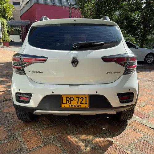 Renault Stepway 1.6 Intense Automática