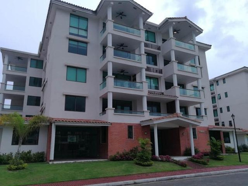 Venta De Apartamento En Ph Costamare, Costa Sur 19-9150