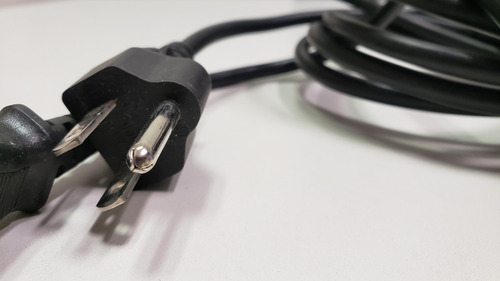 Imagem 3 de 4 de Cabo De Energia Para Pc 1,5mts